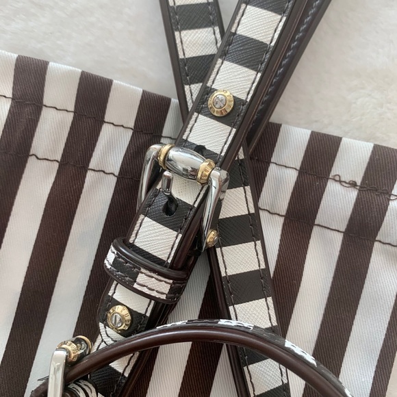 ✨HP✨ Rare Henri Bendel Dog Collar and Leash - Picture 3 of 8